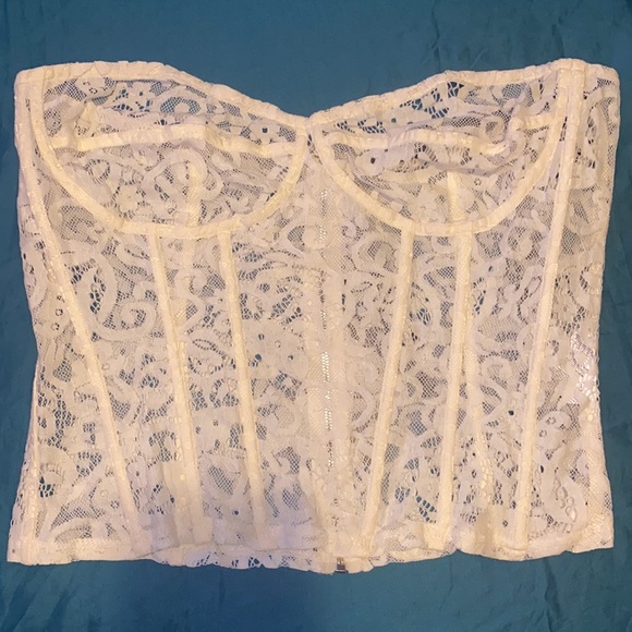 Lace Corset Top - Picture 2 of 4
